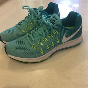 Nike Zoom Pegasus 33 perfect condition